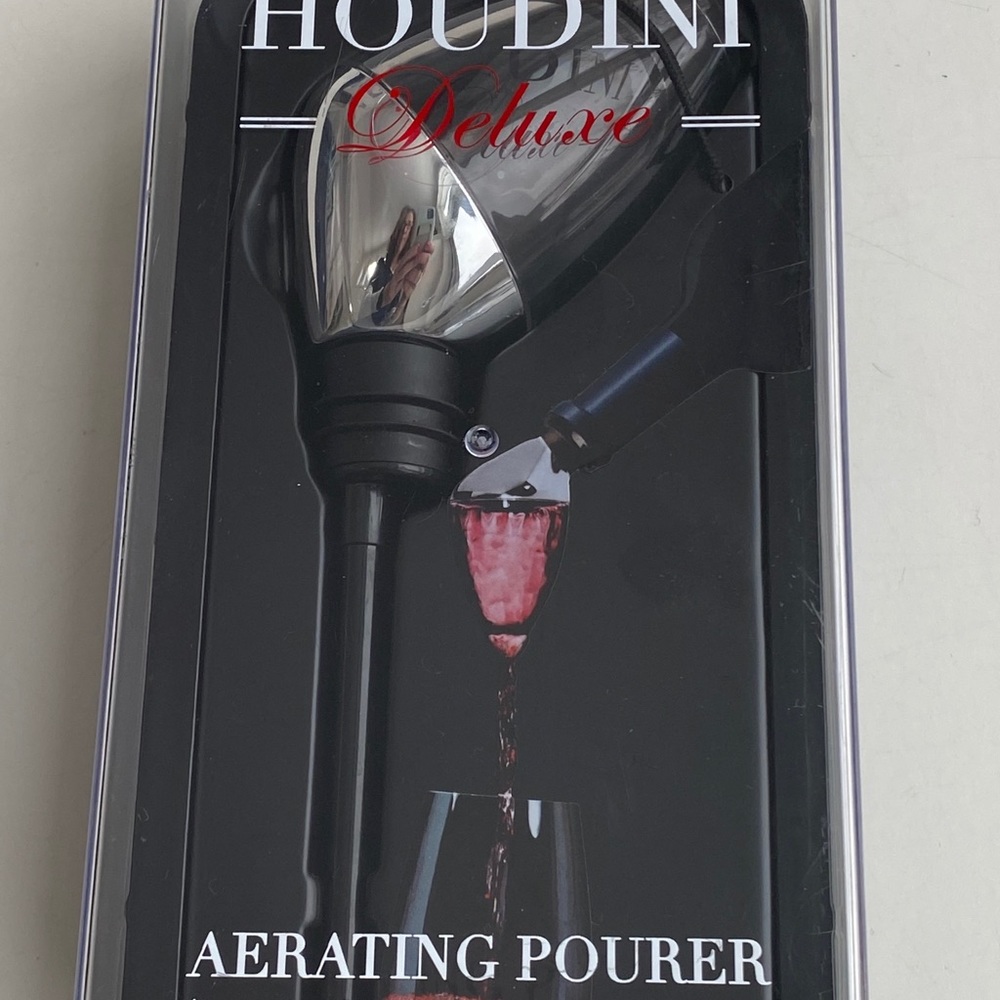Houdini Deluxe Aerating Pourer
